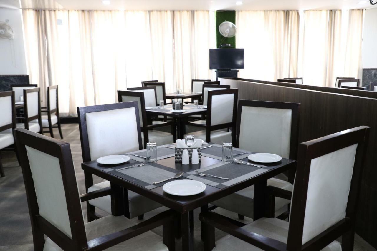 Diwan Hotel And Restaurant Surkhi Exterior foto