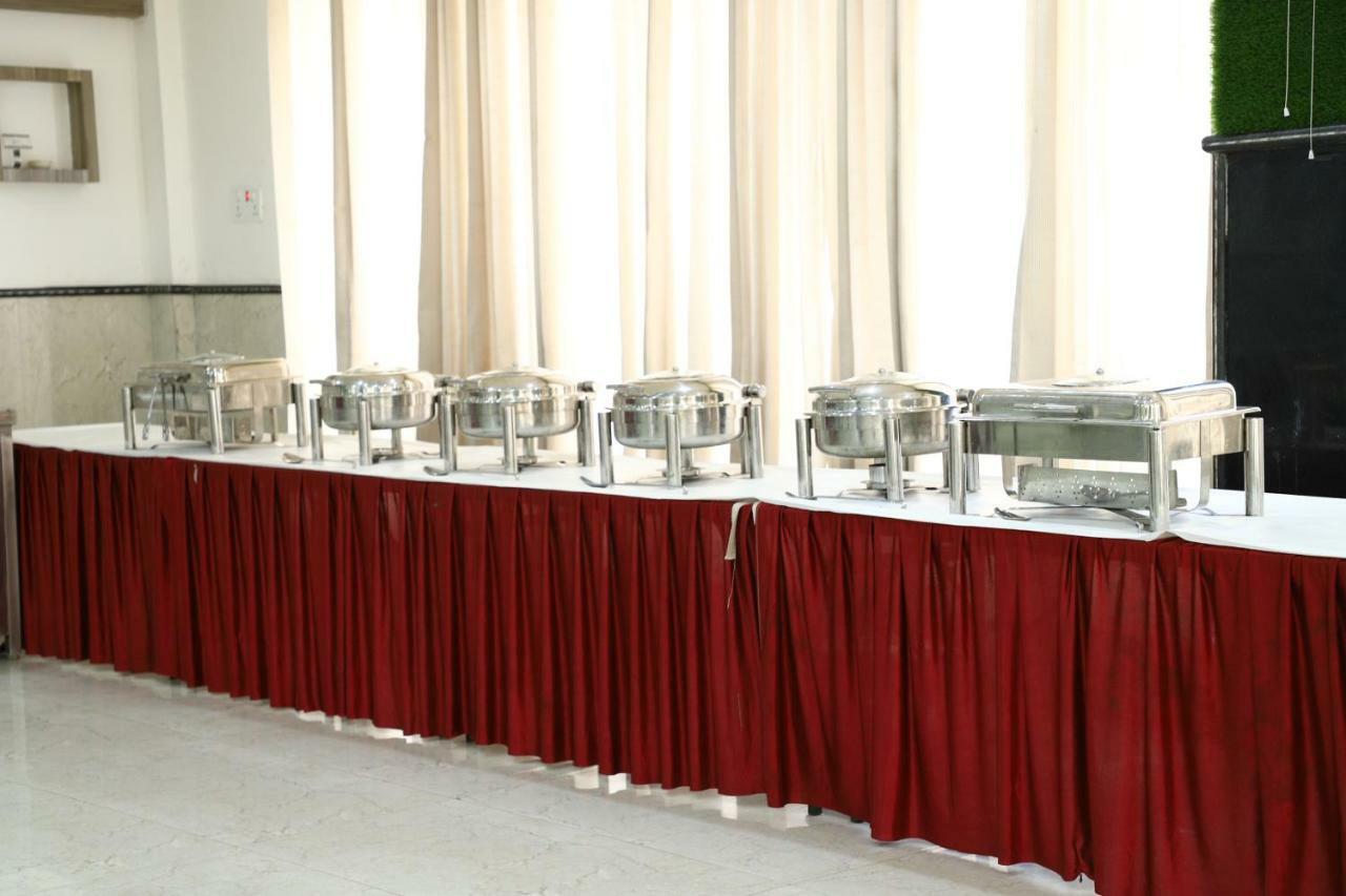 Diwan Hotel And Restaurant Surkhi Exterior foto