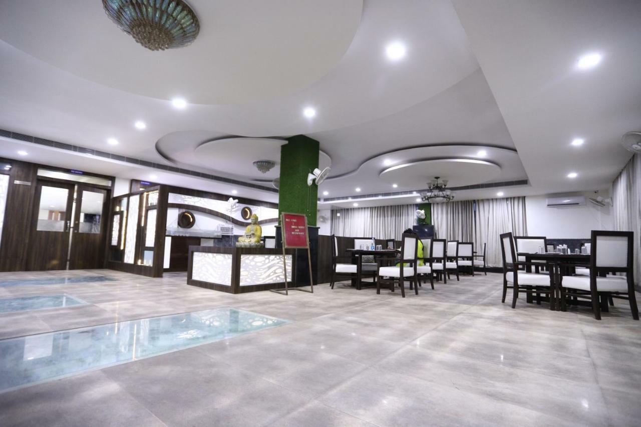 Diwan Hotel And Restaurant Surkhi Exterior foto