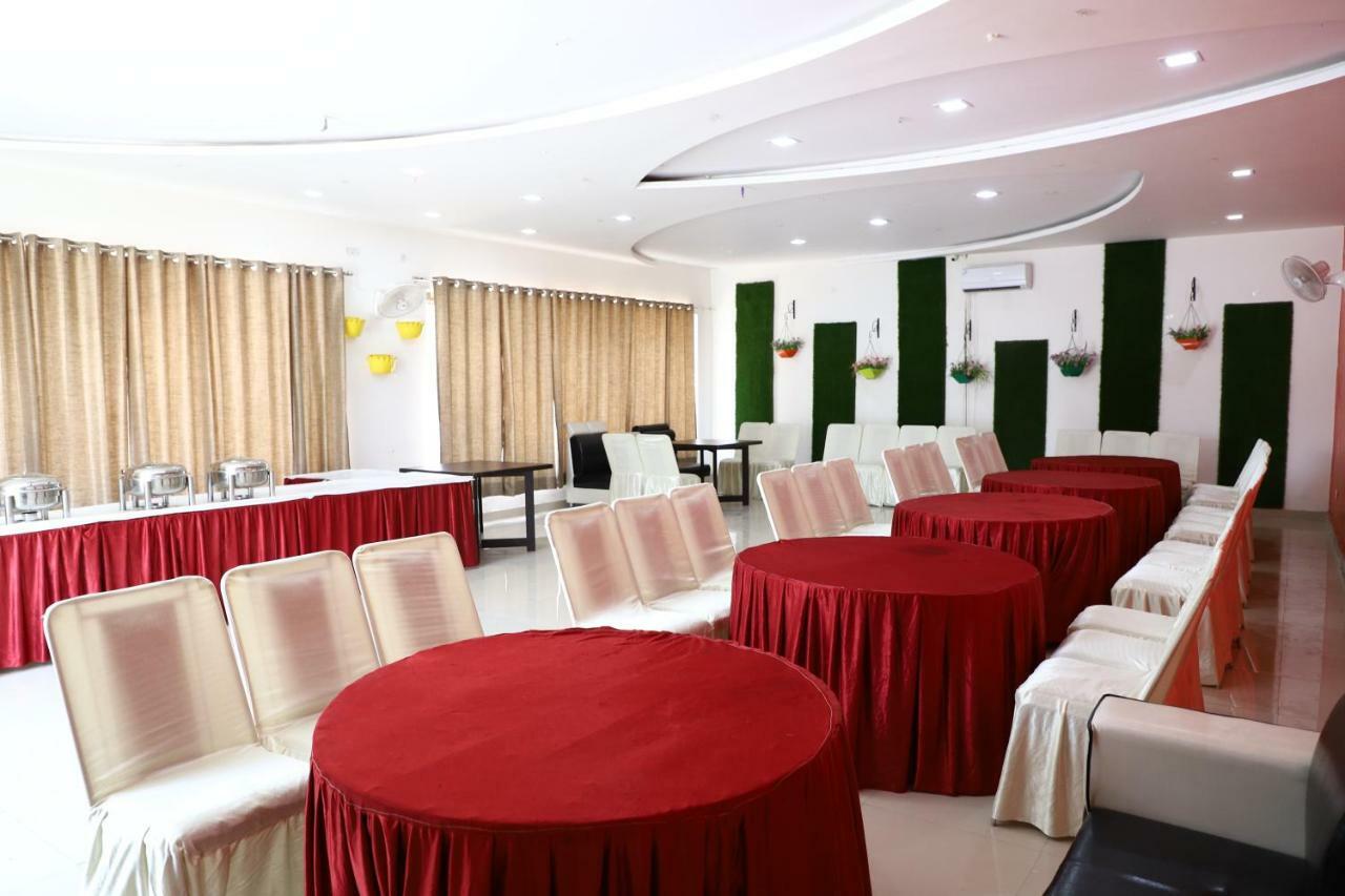 Diwan Hotel And Restaurant Surkhi Exterior foto